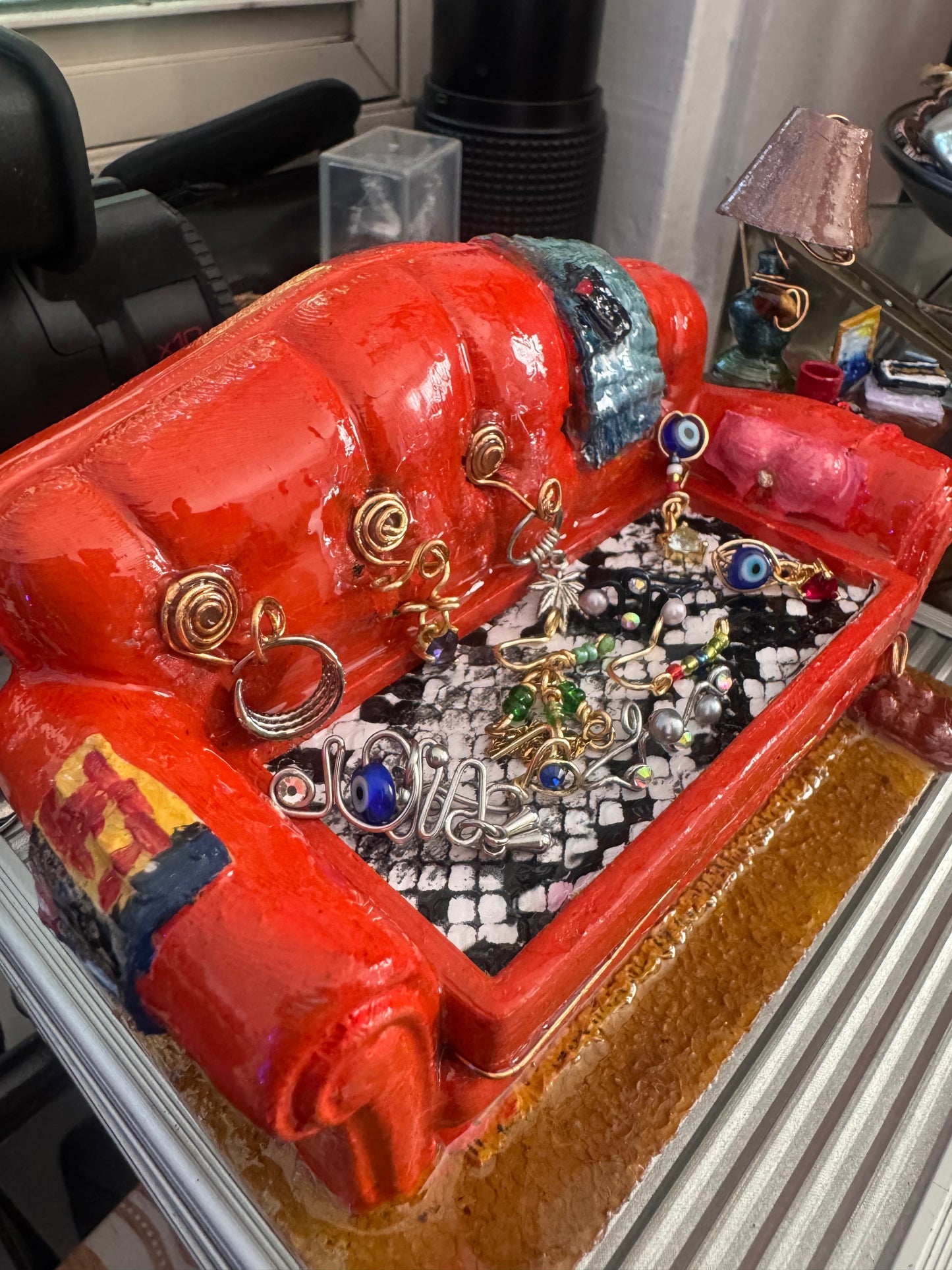 The Kickback Couch Jewelry Holder